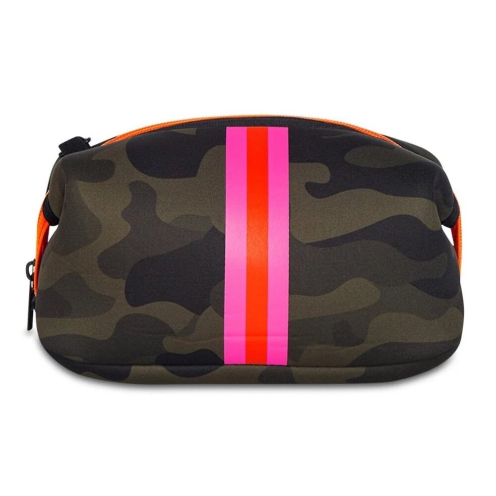 Erin Showoff | Neoprene Camo Cosmetic Case